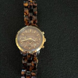 Michael Kors tortoise shell watch. Model MK 5216.
